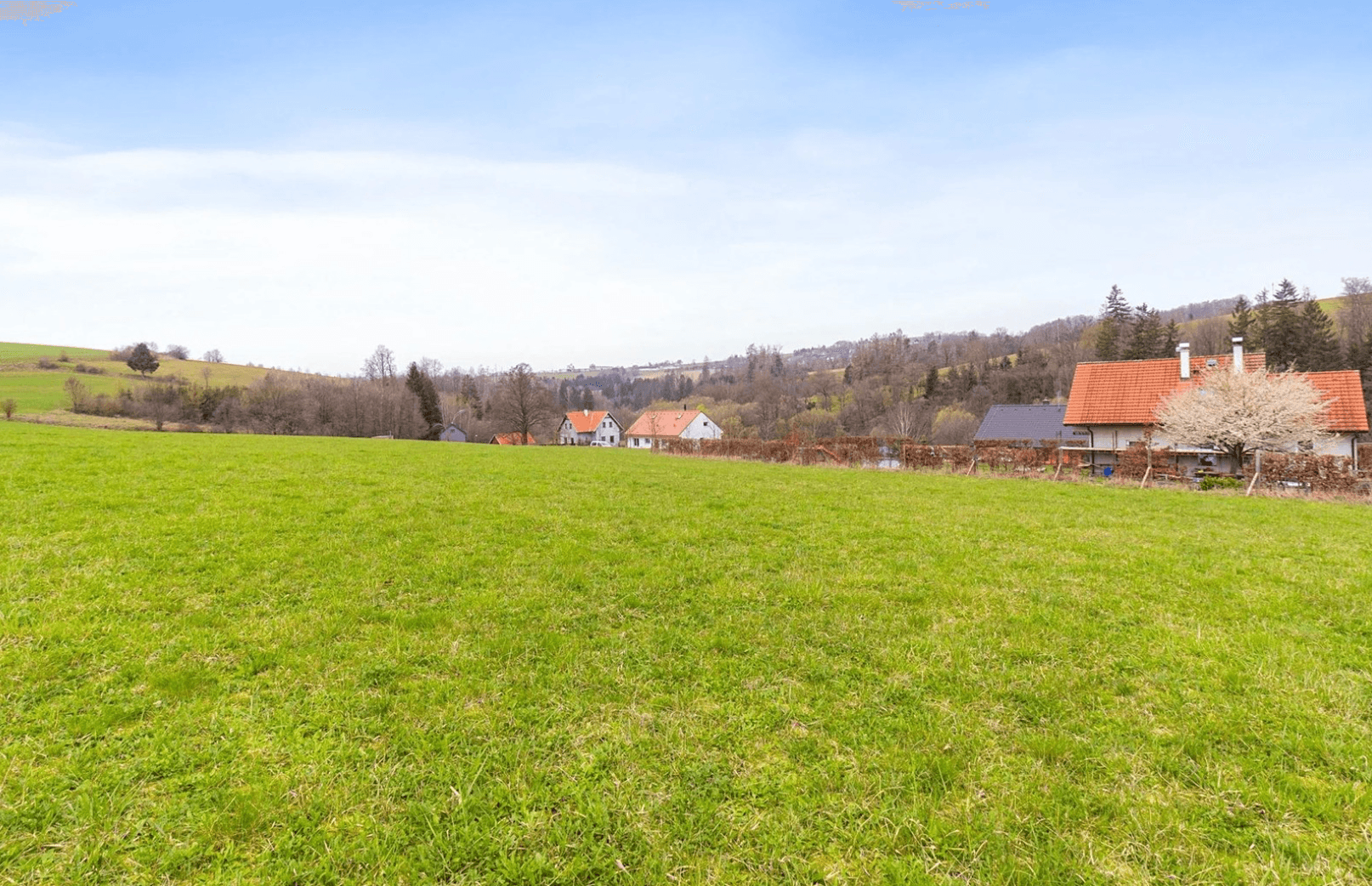 Pozemek Hradec-Hamry