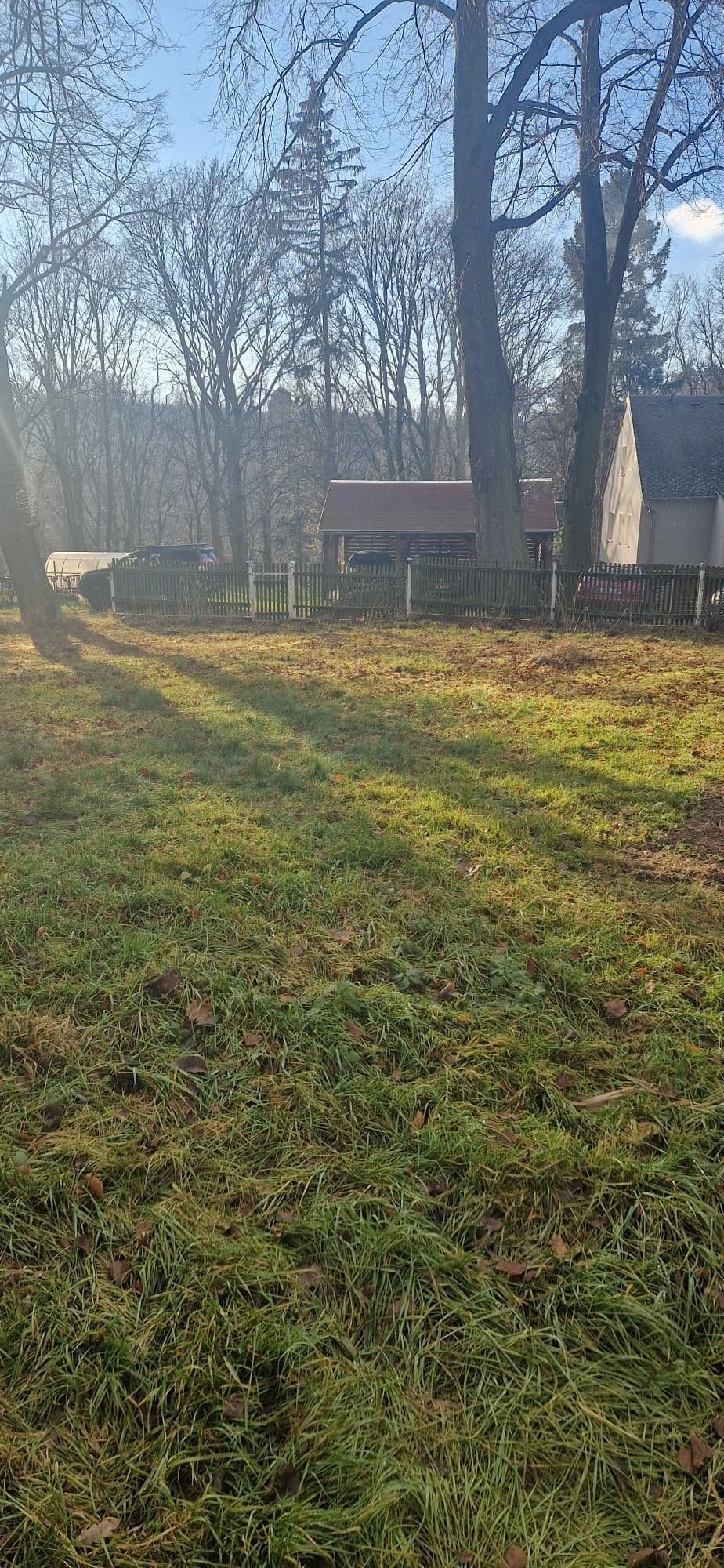 Pozemek 🏡 Pronájem stavebního pozemku v srdci přírody!