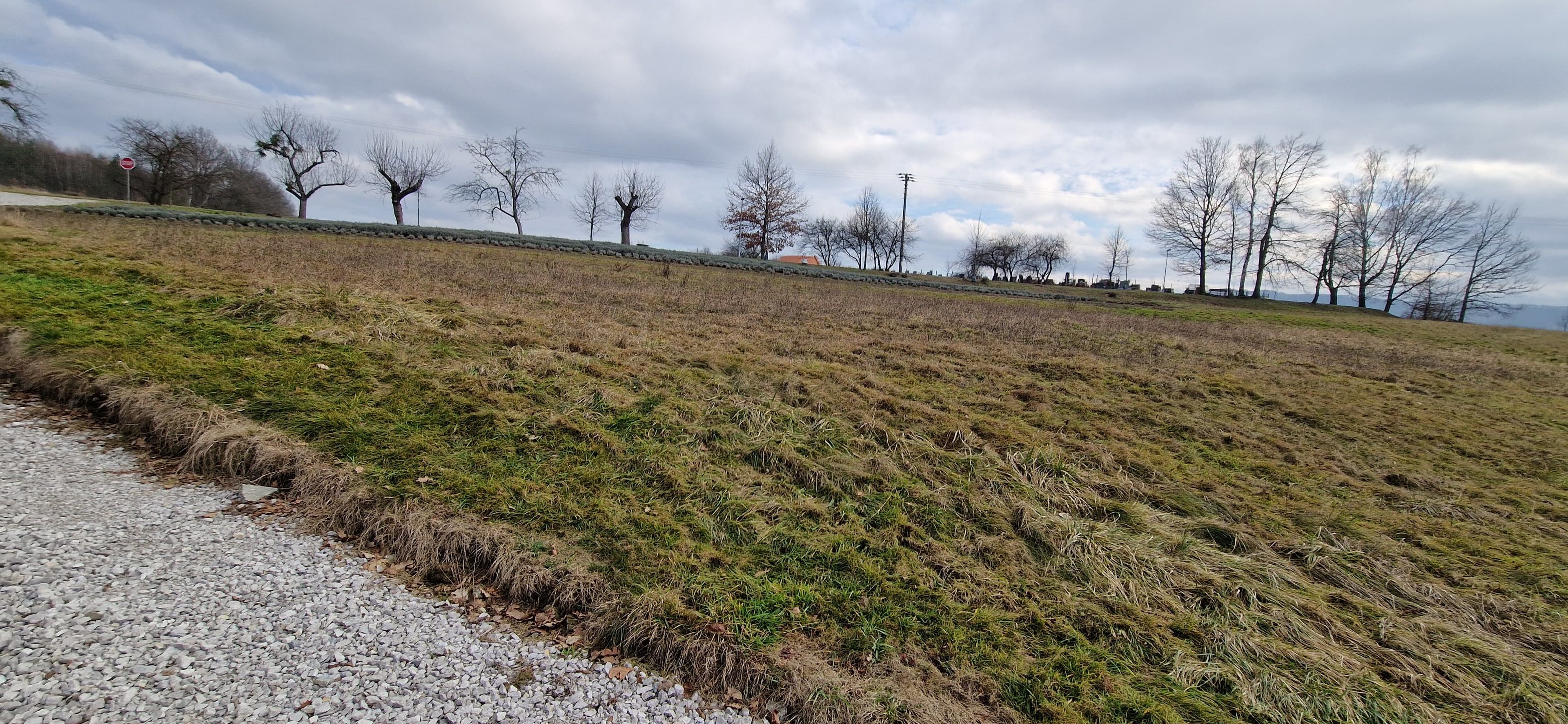 Pozemek 🏡 Pronájem stavebního pozemku s úchvatným výhledem na Beskydy – Krhová, okres Vsetín! 🌿