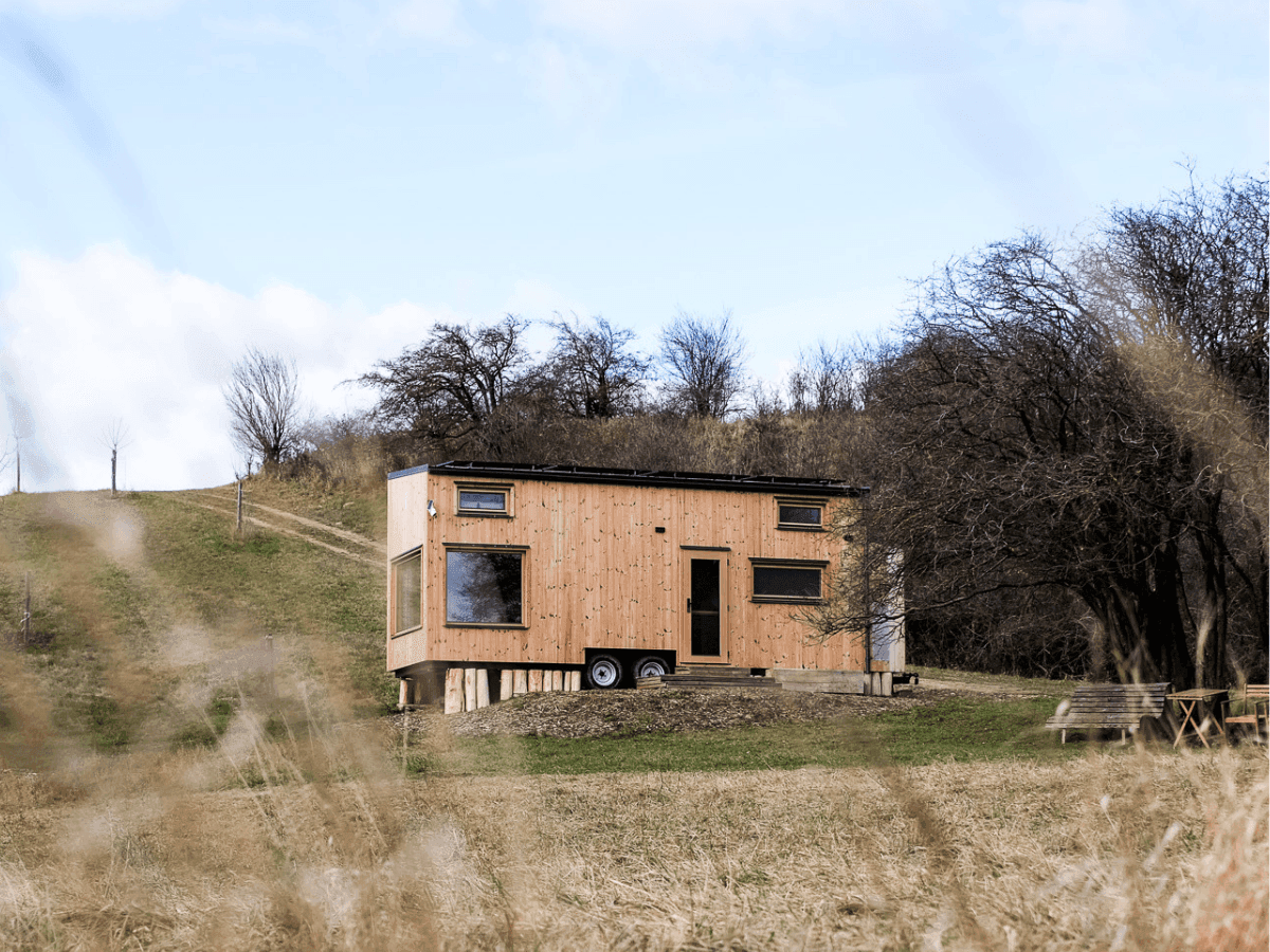 Příběh naší realizace: Off-grid Glamping Meze v ekologicky udržované krajině