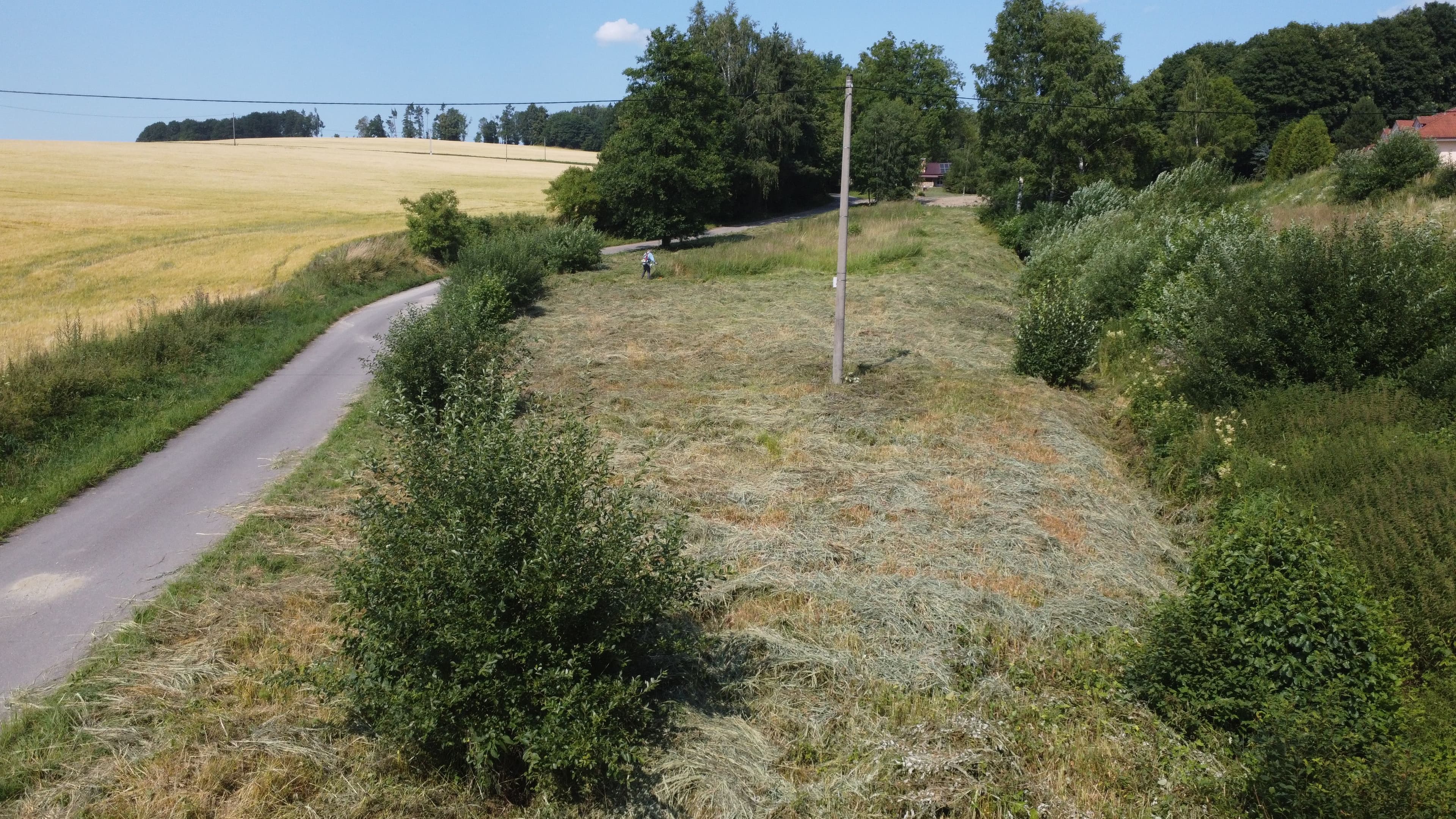 Pozemek 🏡 Pronájem velkého pozemku pro až 3 tiny housy – Smrčná na Moravě. Cena 3 × 5 000 Kč / měsíc (za 3 jednotky)