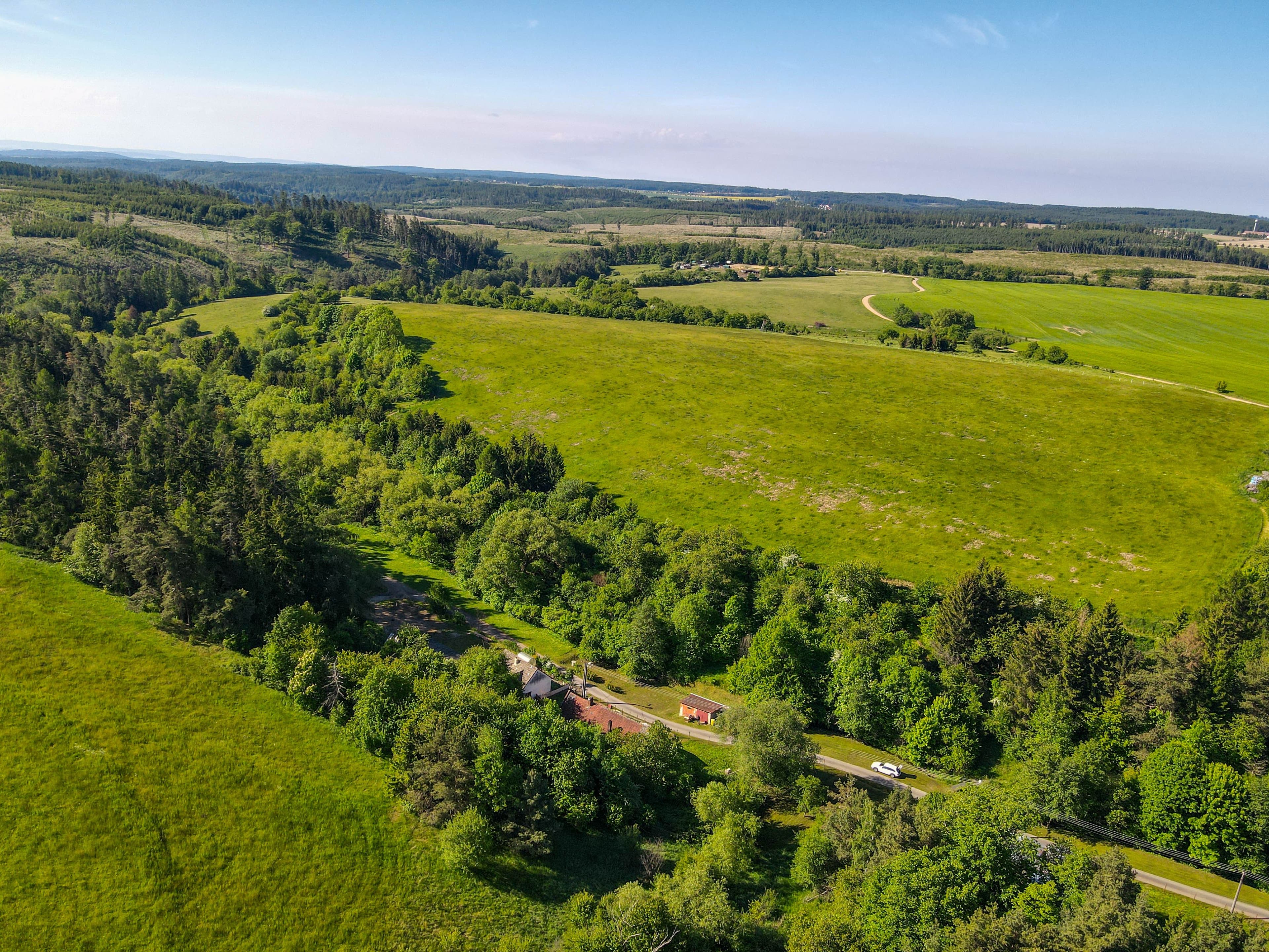 🏡 Prodej pozemku na okraji lesa v obci Kulířov – ideální pro milovníky přírody-5