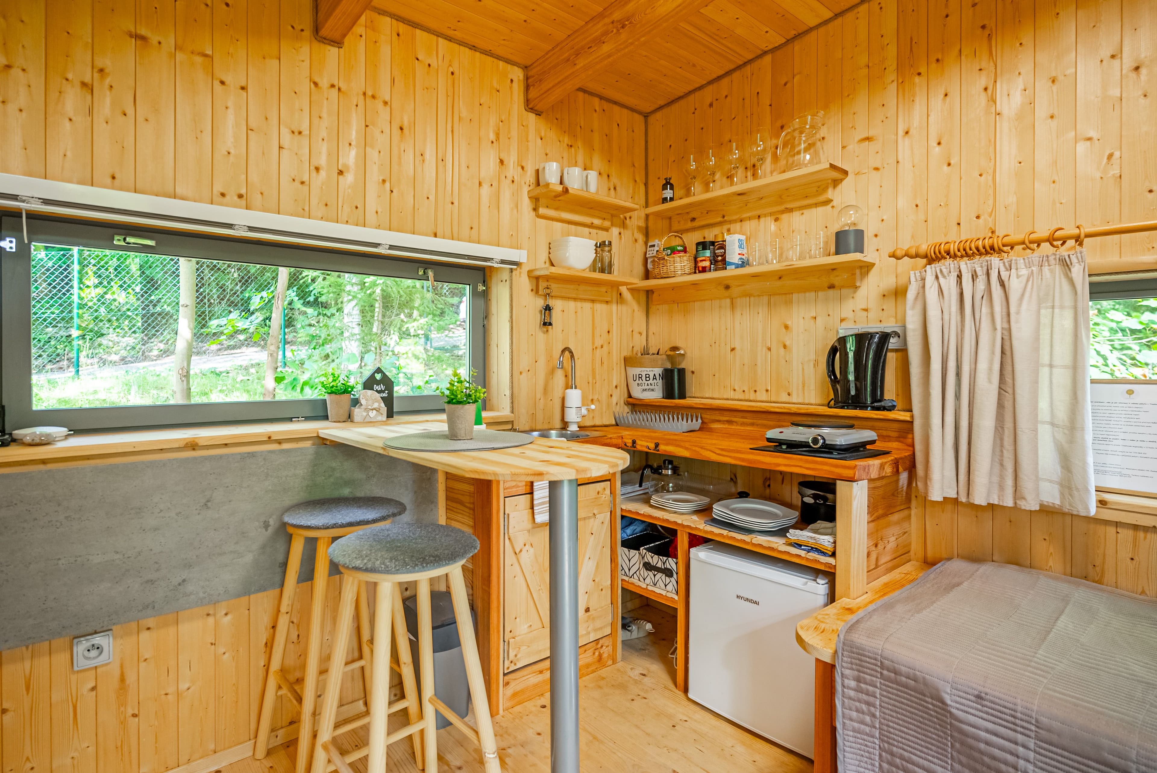 Pozemek 🏡 Na prodej: Glamping Posázaví - investice s atmosférou