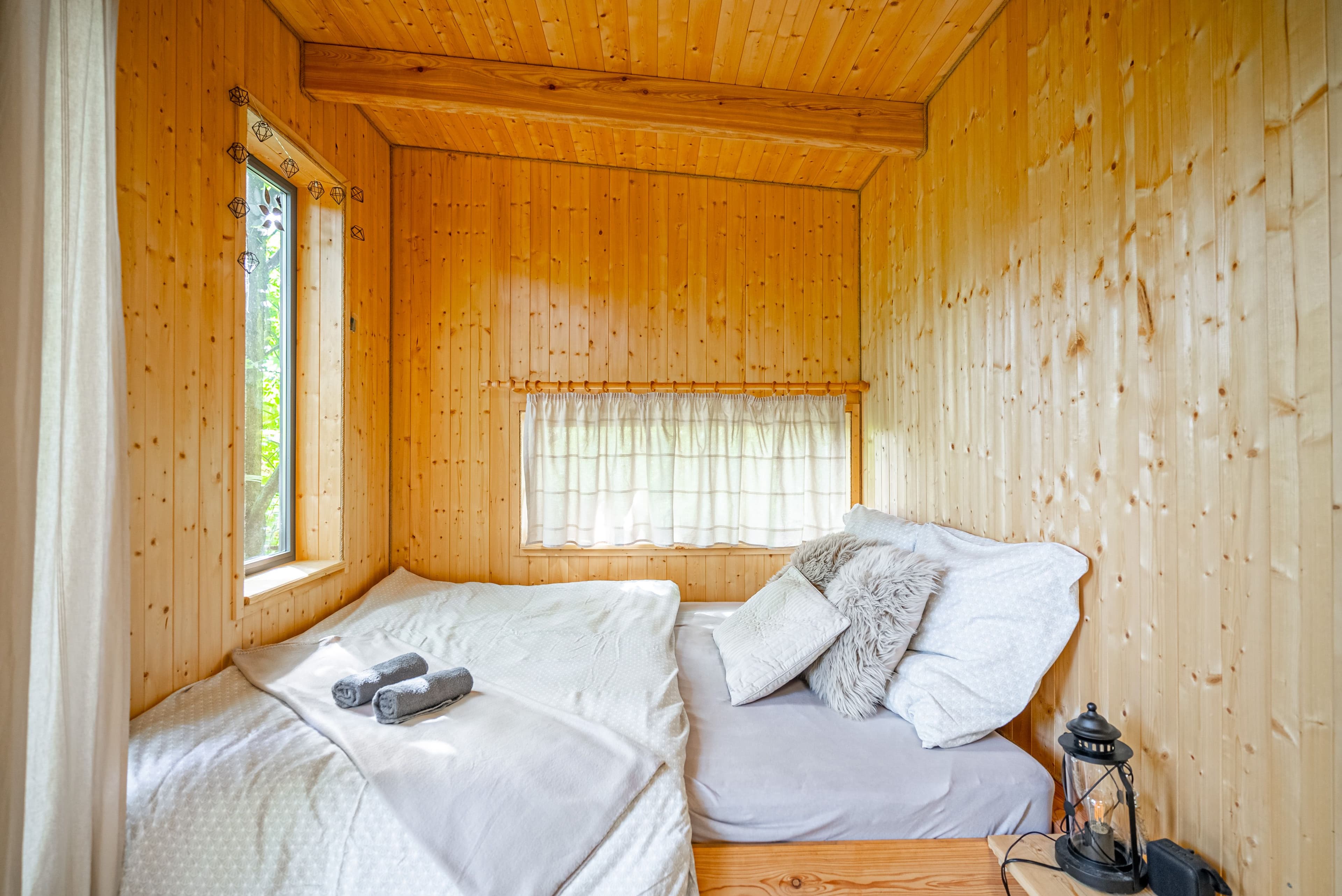 Pozemek 🏡 Na prodej: Glamping Posázaví - investice s atmosférou