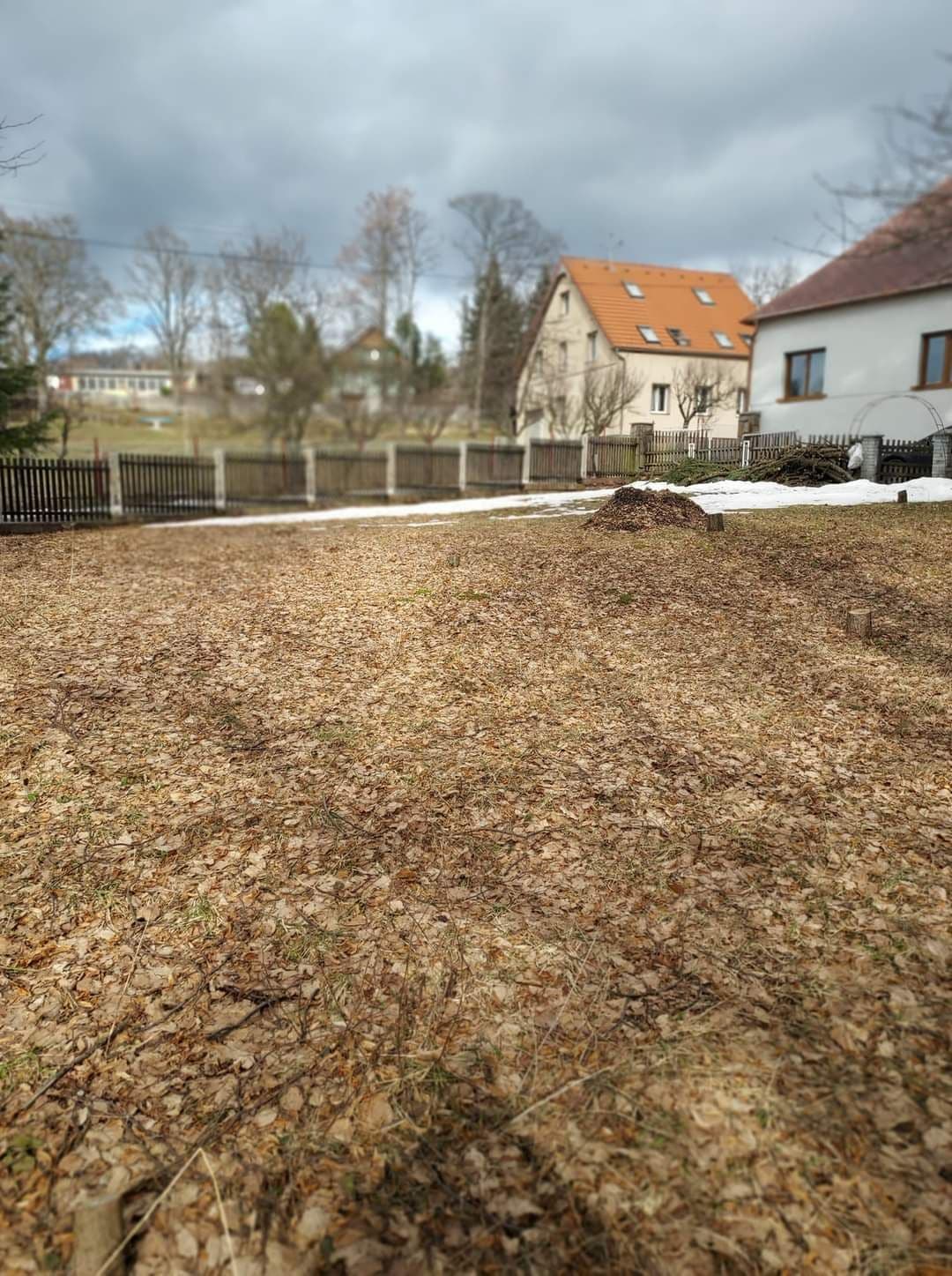 Pozemek 🏡 Pronájem stavebního pozemku v srdci přírody!