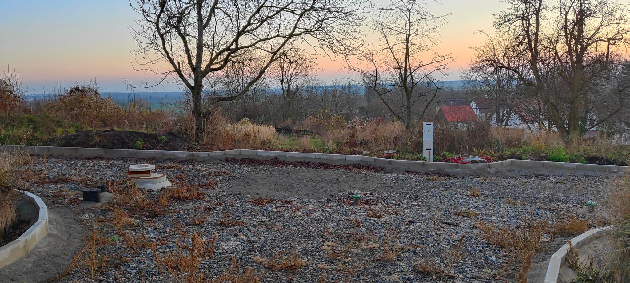 Pozemek 🏡 Pronájem dvou stavebních pozemků s výhledem – Vysoká u Mělníka