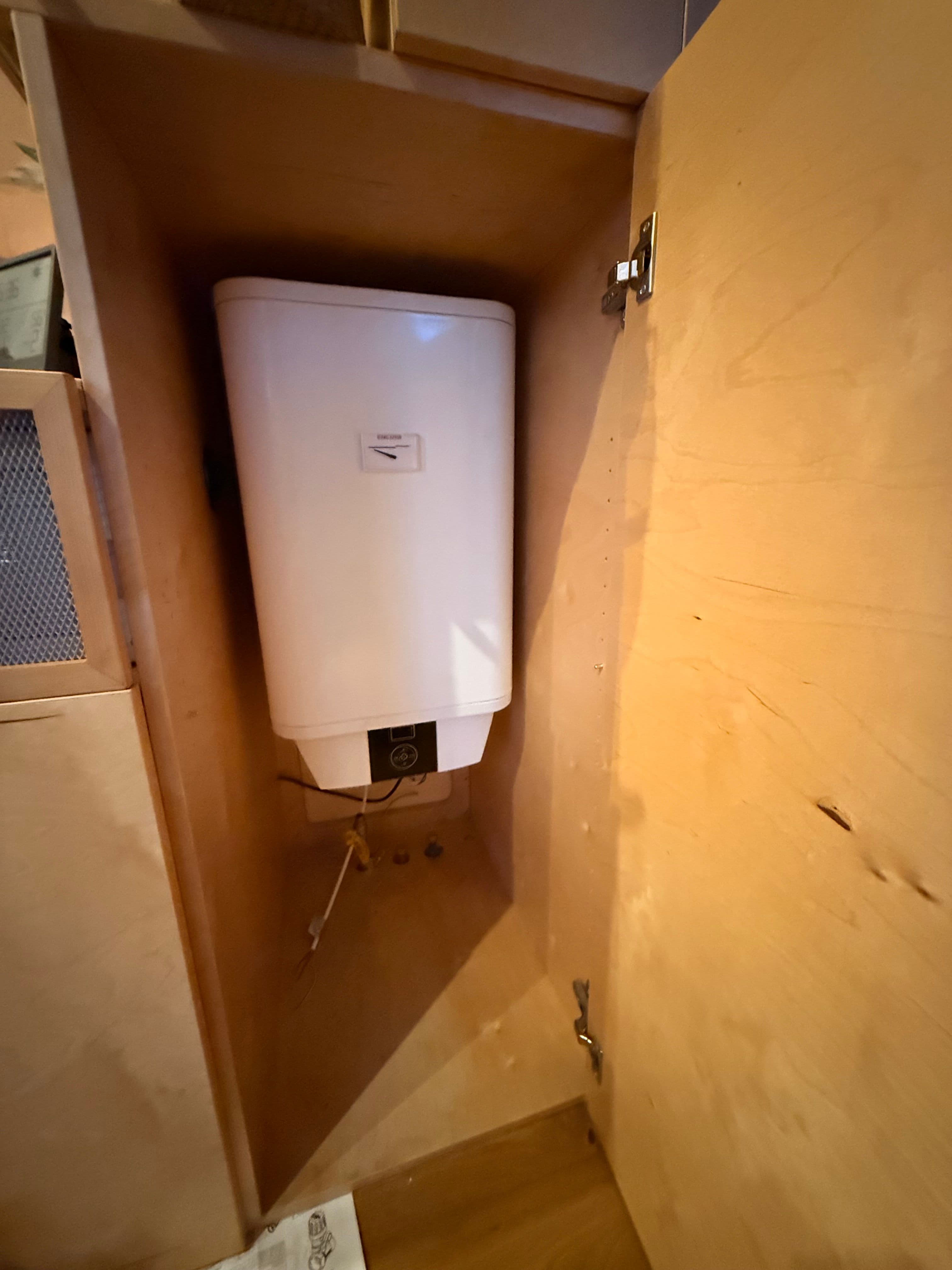 Plně vybavený mobilní dům s ostrovním systémem od Rolling Homes 3