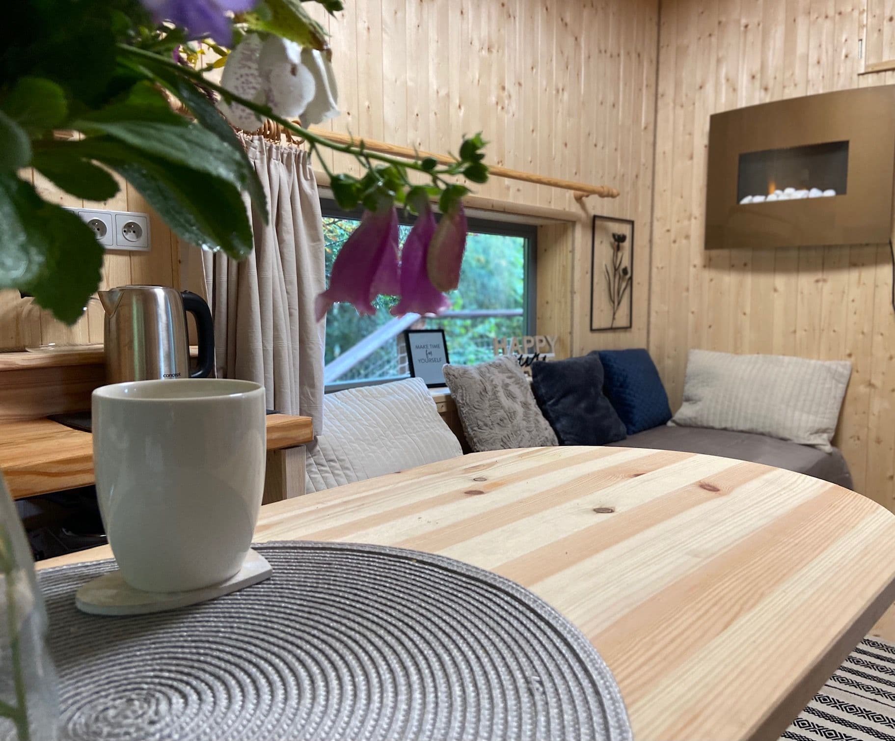 Pozemek 🏡 Na prodej: Glamping Posázaví - investice s atmosférou