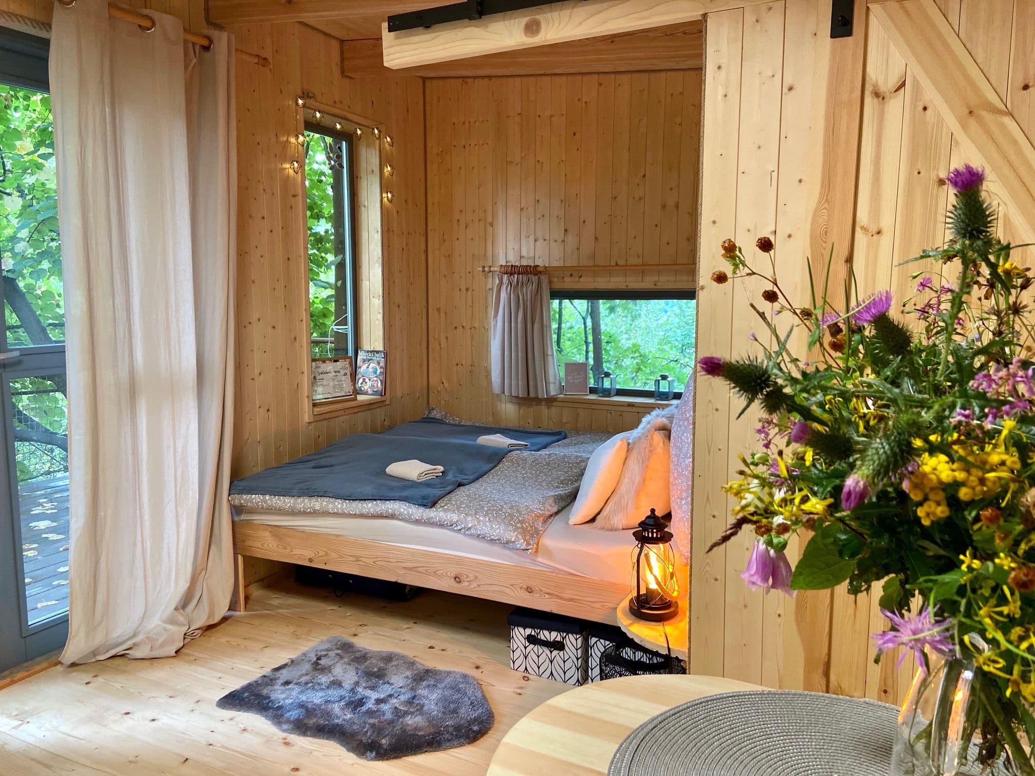 Pozemek 🏡 Na prodej: Glamping Posázaví - investice s atmosférou
