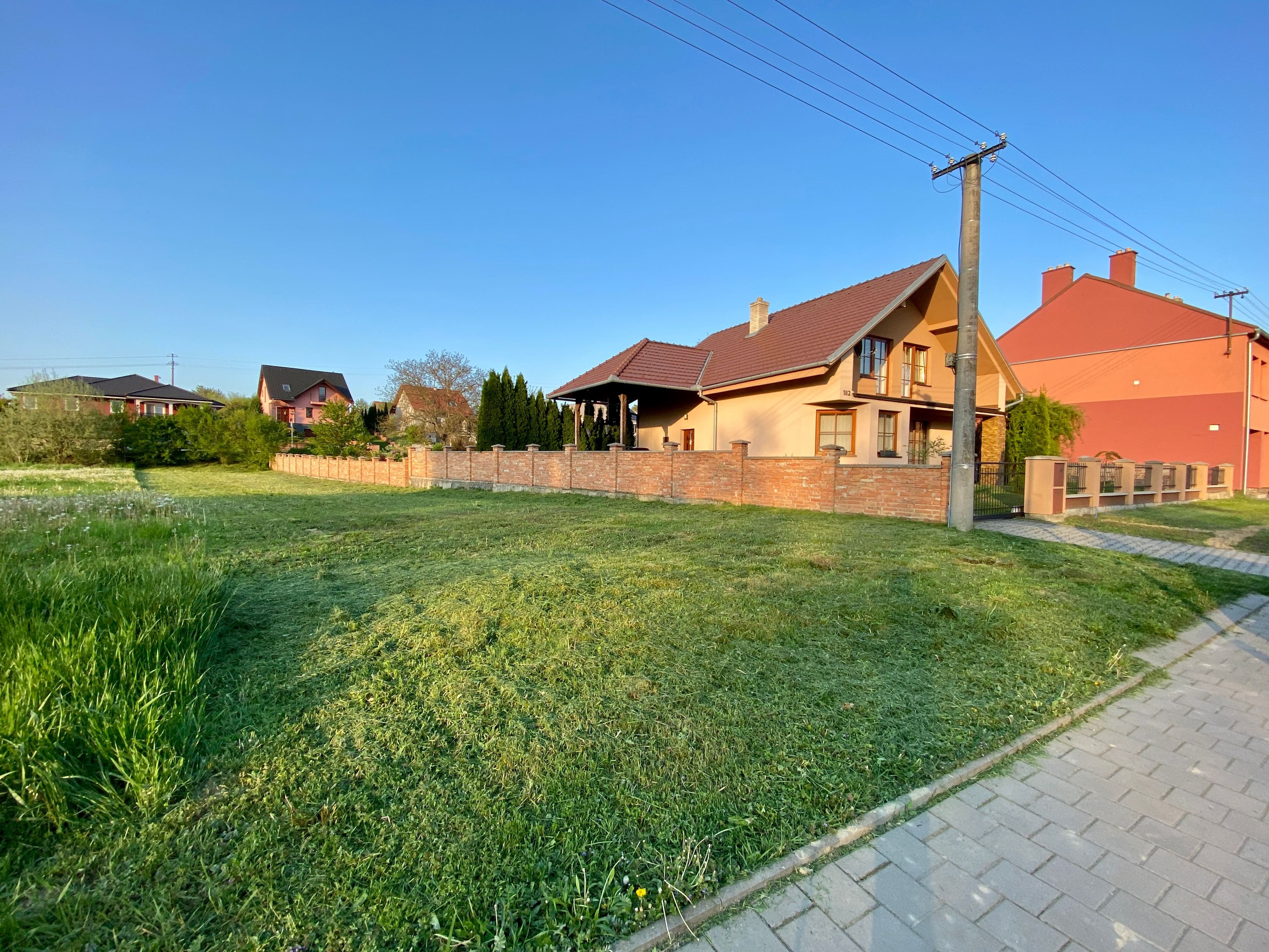 Pozemek 🏡 Pronájem stavebního pozemku v Rašovicích – místo pro harmonický život blízko přírody