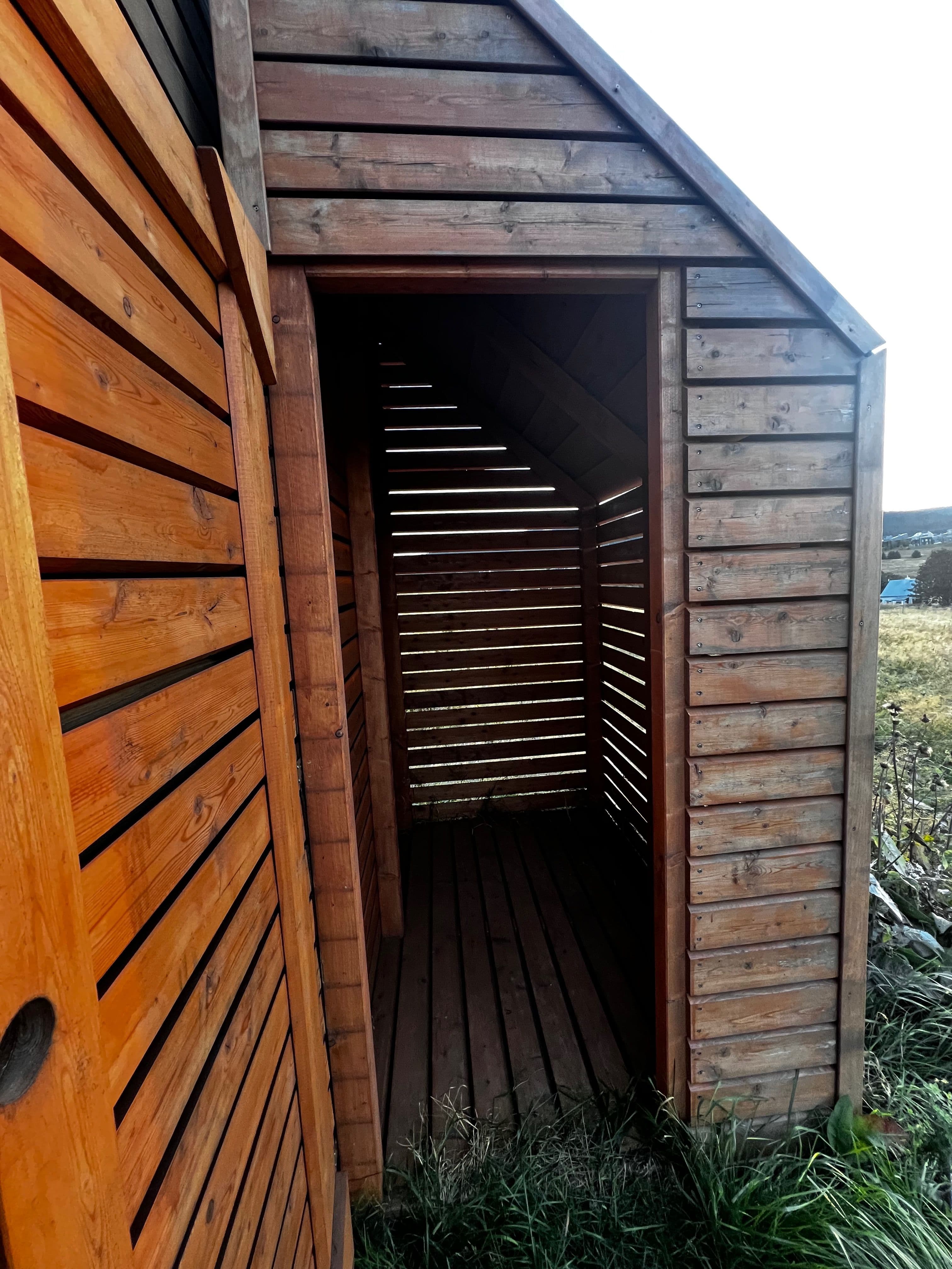 Zánovní Woodka Short ihned k dispozici 15