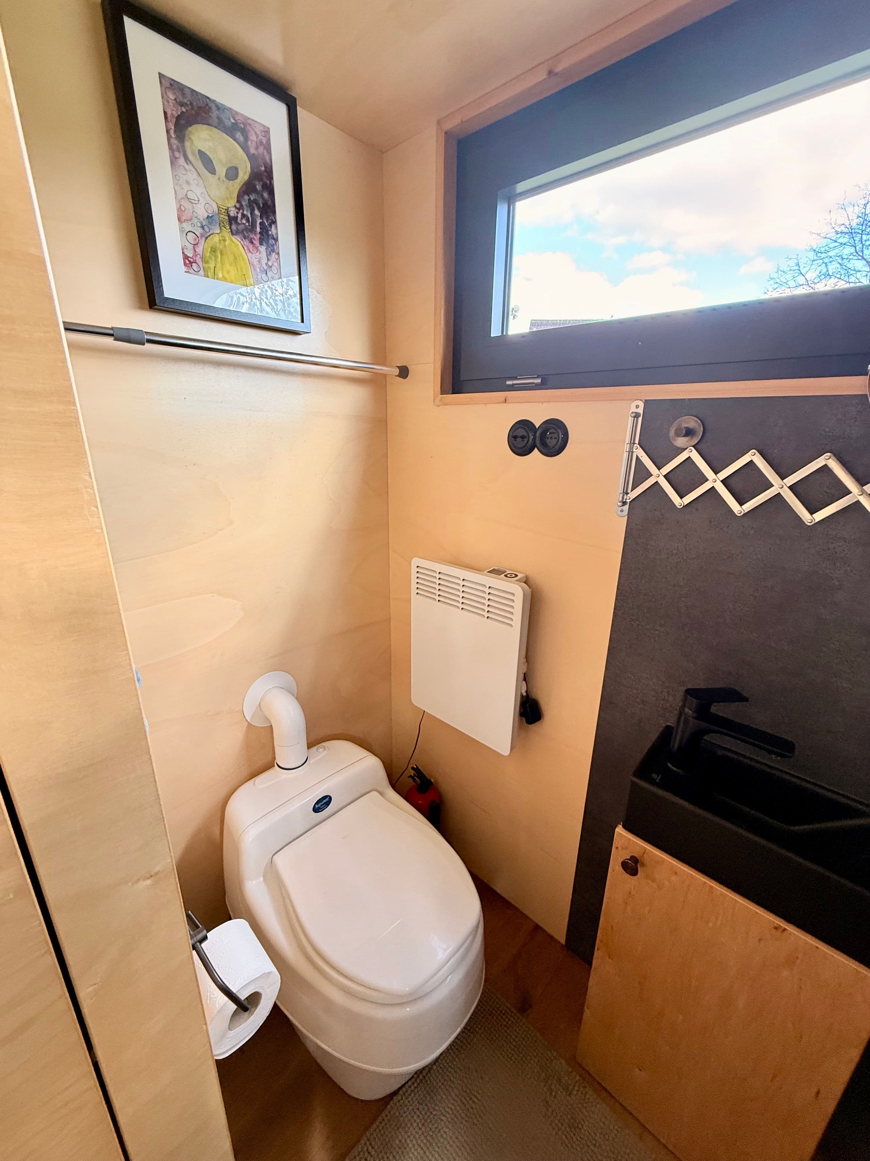 Plně vybavený mobilní dům s ostrovním systémem od Rolling Homes 8