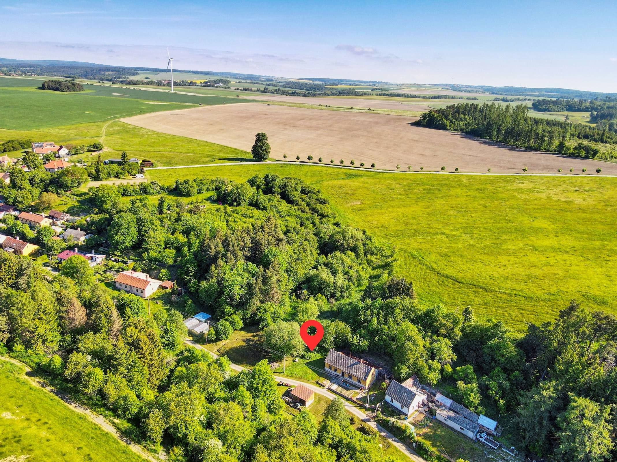 🏡 Prodej pozemku na okraji lesa v obci Kulířov – ideální pro milovníky přírody-7