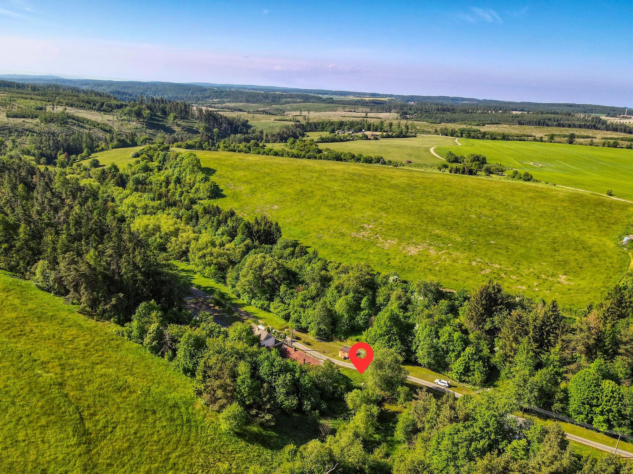 🏡 Prodej pozemku na okraji lesa v obci Kulířov – ideální pro milovníky přírody-2