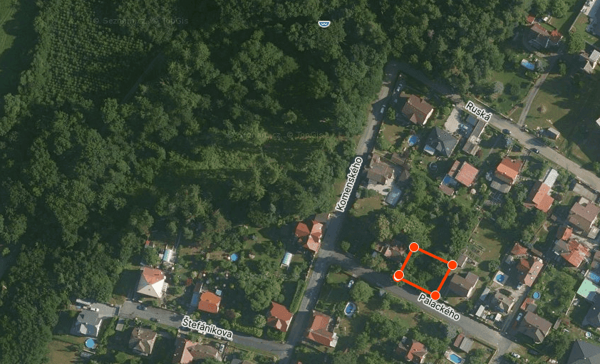 Pozemek 🏡 Pronájem kouzelného stavebního pozemku ve Velkých Popovicích – oáza klidu v přírodě!