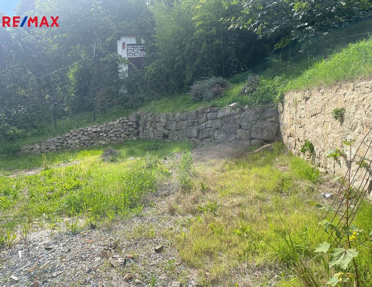 Pozemek Prodej stavebního pozemku 2 136 m²