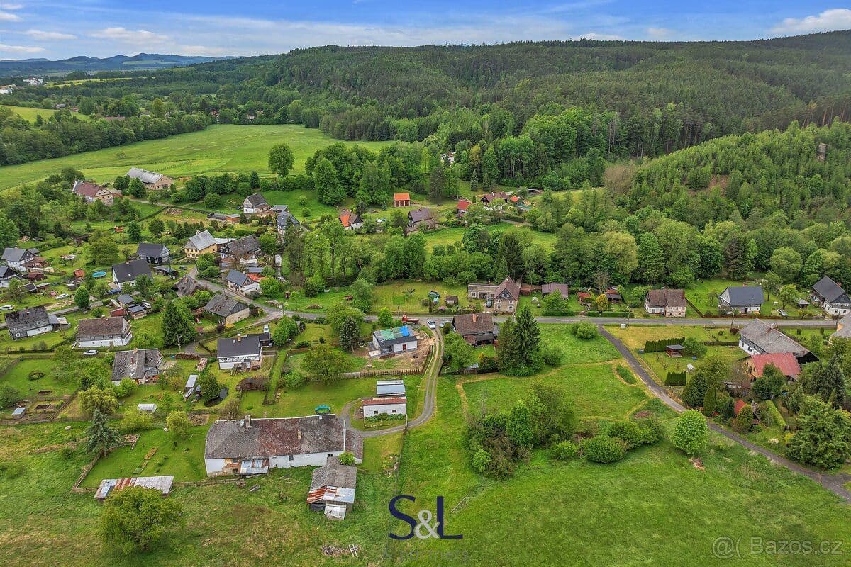 Pozemek Prodej pozemku pro bydlení, 828 m² - Velenice, ev.č. 01268 - Česká Lípa | Bazoš.cz