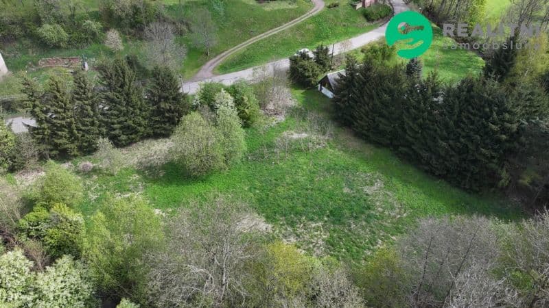 Pozemek Rovinatá stavební parcela cca 350 m2 s rozlehlou... - Jičín | Bazoš.cz
