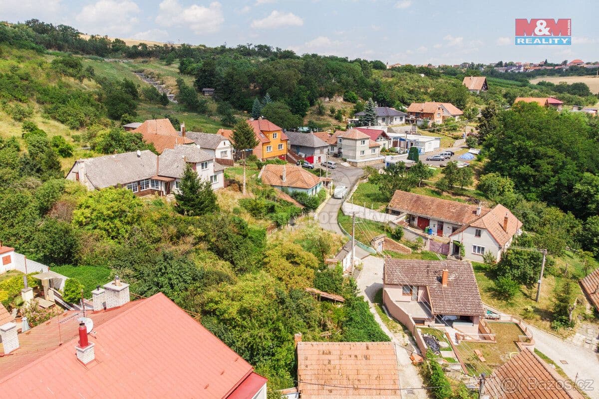 Pozemek Prodej pozemku k bydlení, 377 m², Ořechov - Uherské Hradiště | Bazoš.cz