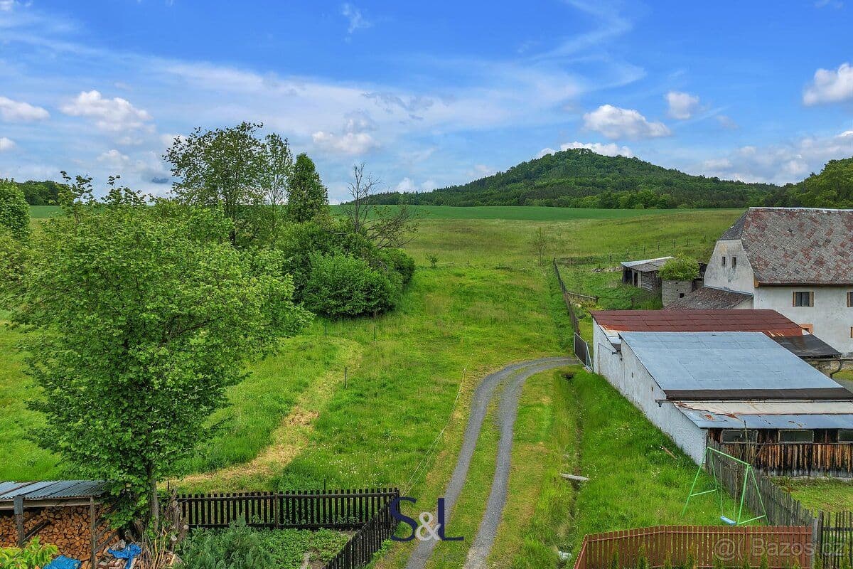 Pozemek Prodej pozemku pro bydlení, 828 m² - Velenice, ev.č. 01268 - Česká Lípa | Bazoš.cz