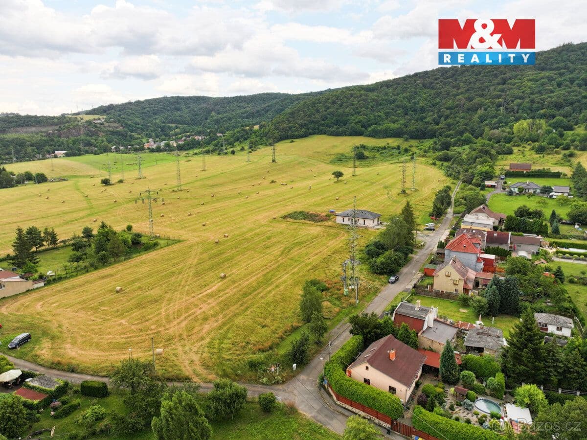 Pozemek Prodej pozemku k bydlení, 1317 m², Trmice - Ústí nad Labem | Bazoš.cz