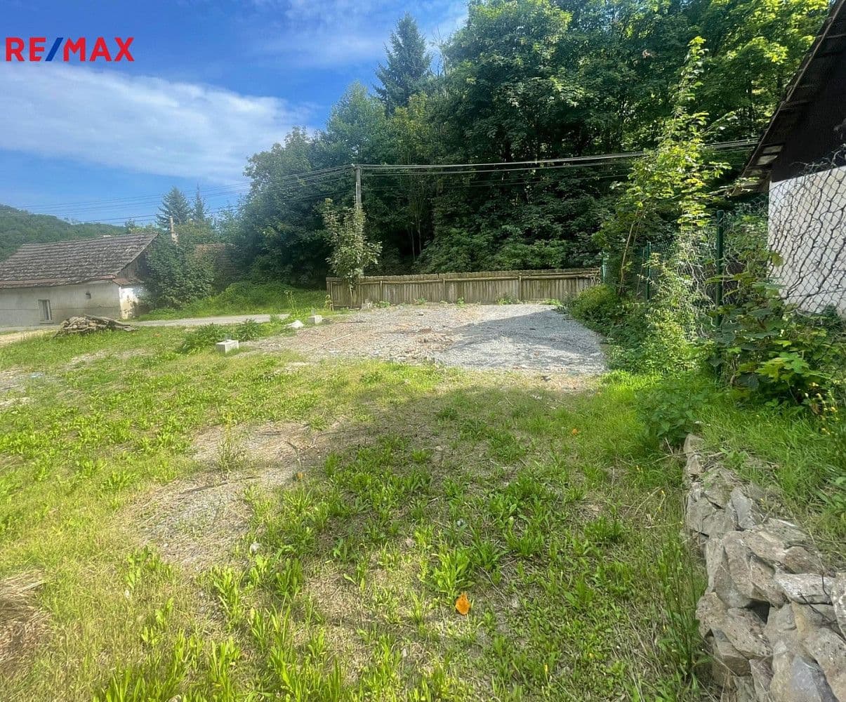 Pozemek Prodej stavebního pozemku 2 136 m²