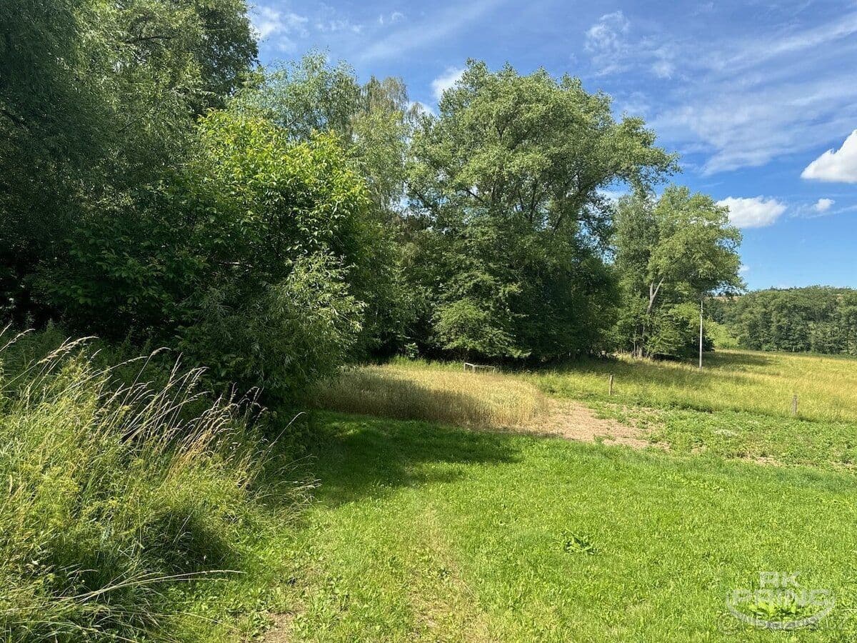 Pozemek Prodej pozemkku o velikosti 7.273 m2 v obci Třeboc, Rakovník - Rakovník | Bazoš.cz