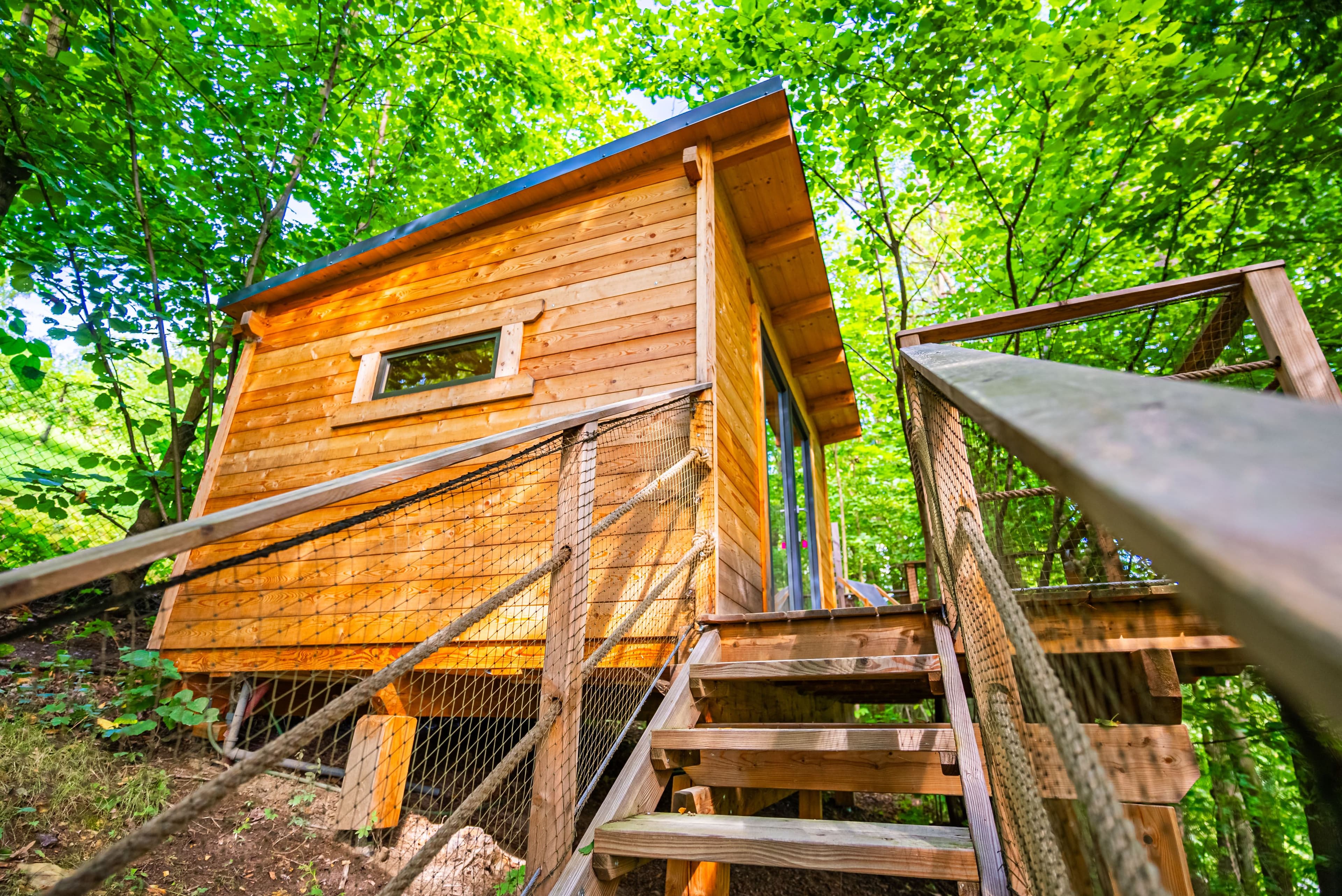Pozemek 🏡 Na prodej: úspěšný zavedený glamping Treehouse Na Stráni – pozemek se stavbami, know-how Pozemek 🏡 Na prodej: úspěšný zavedený glamping Treehouse Na Stráni – pozemek se stavbami, know-how