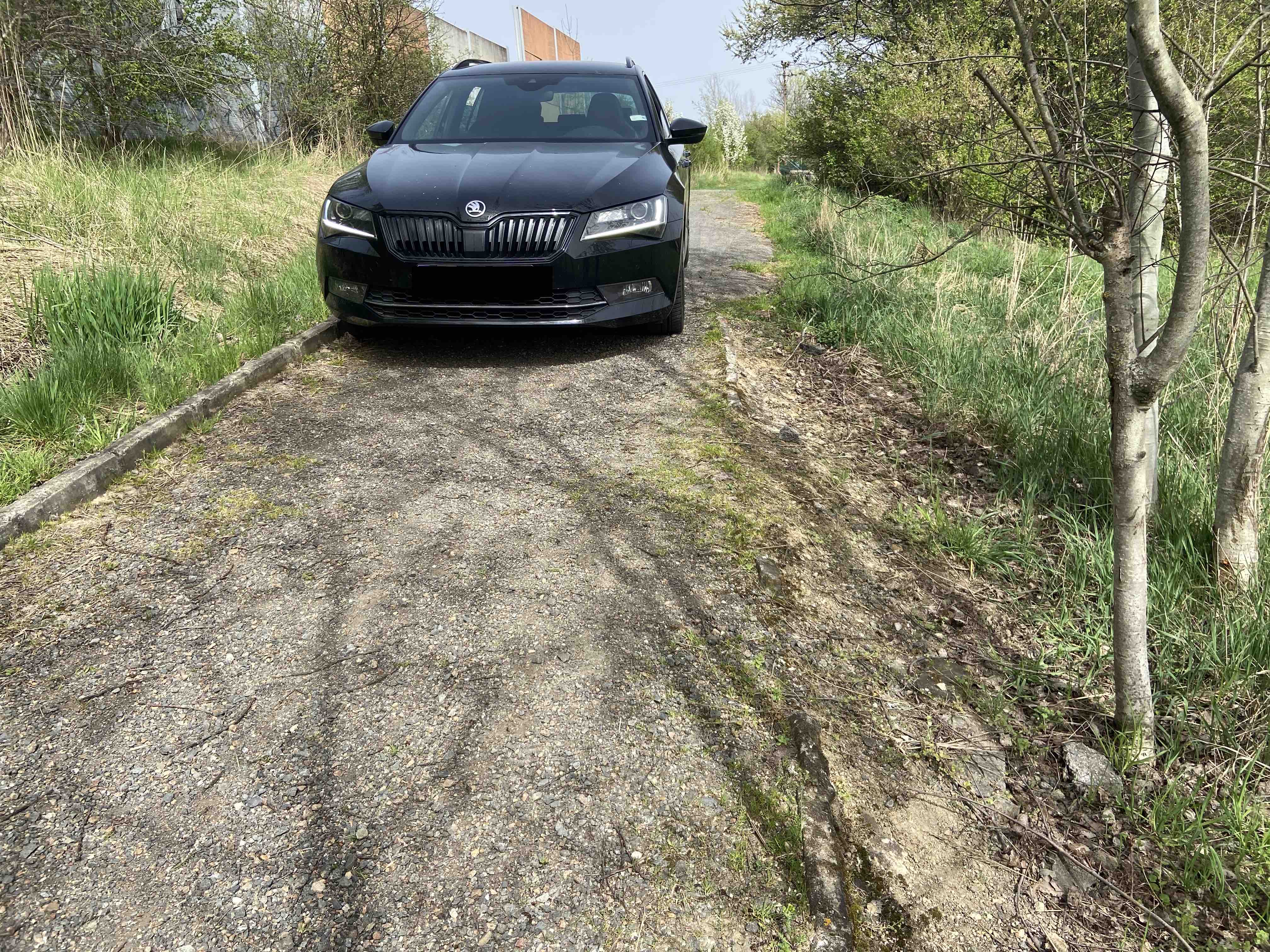 Pozemek Možnost až tří pozemků pro malou komunitu lidí v Mýtě nedaleko Rokycan.