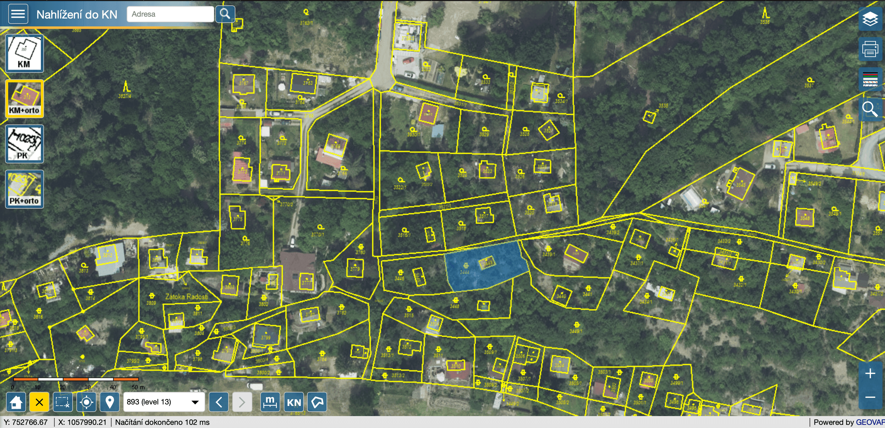 Pozemek 🏡 Prodej svažitého pozemku s chatou k demolici – Černošice, Slunečná