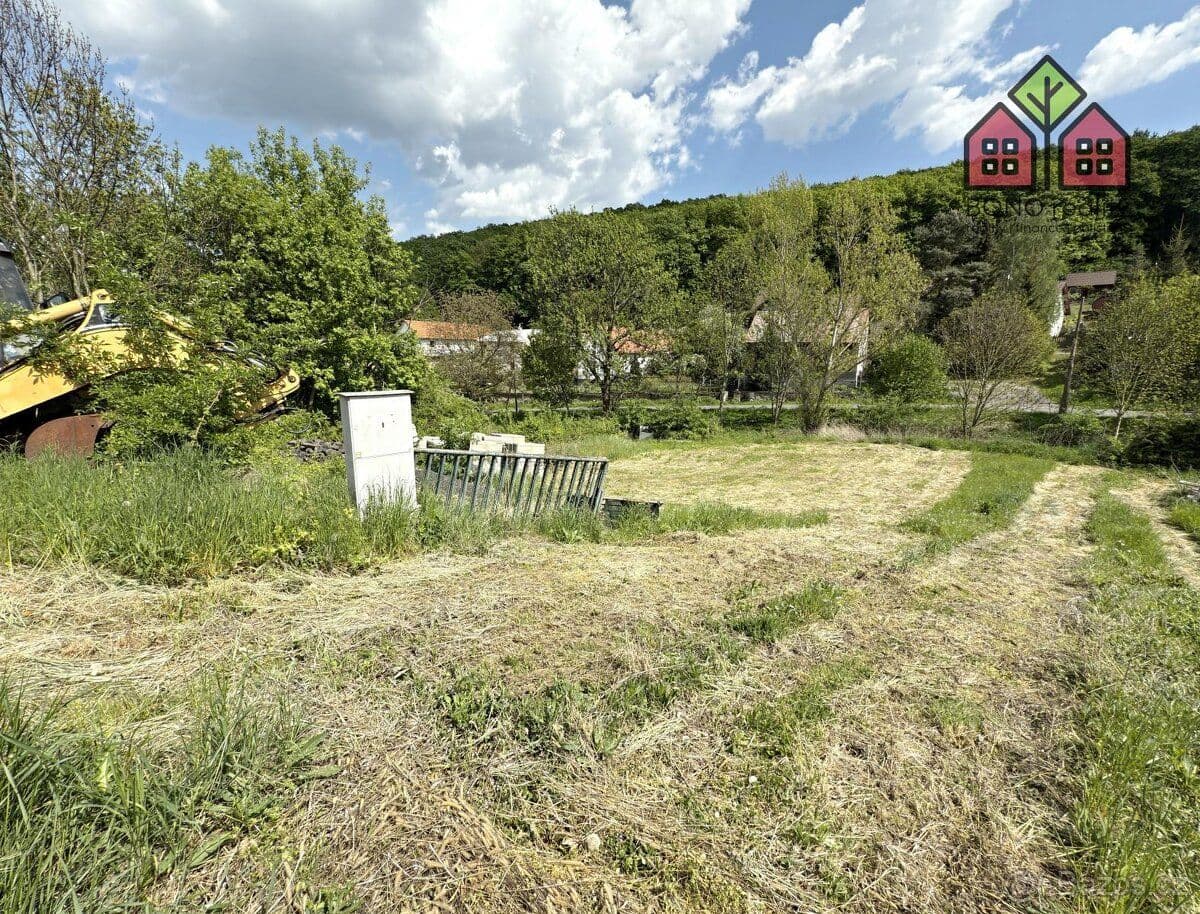 Pozemek Stavební pozemek 1027 m2, příroda, Oparenské údolí, obec Vel - Litoměřice | Bazoš.cz Pozemek Stavební pozemek 1027 m2, příroda, Oparenské údolí, obec Vel - Litoměřice | Bazoš.cz