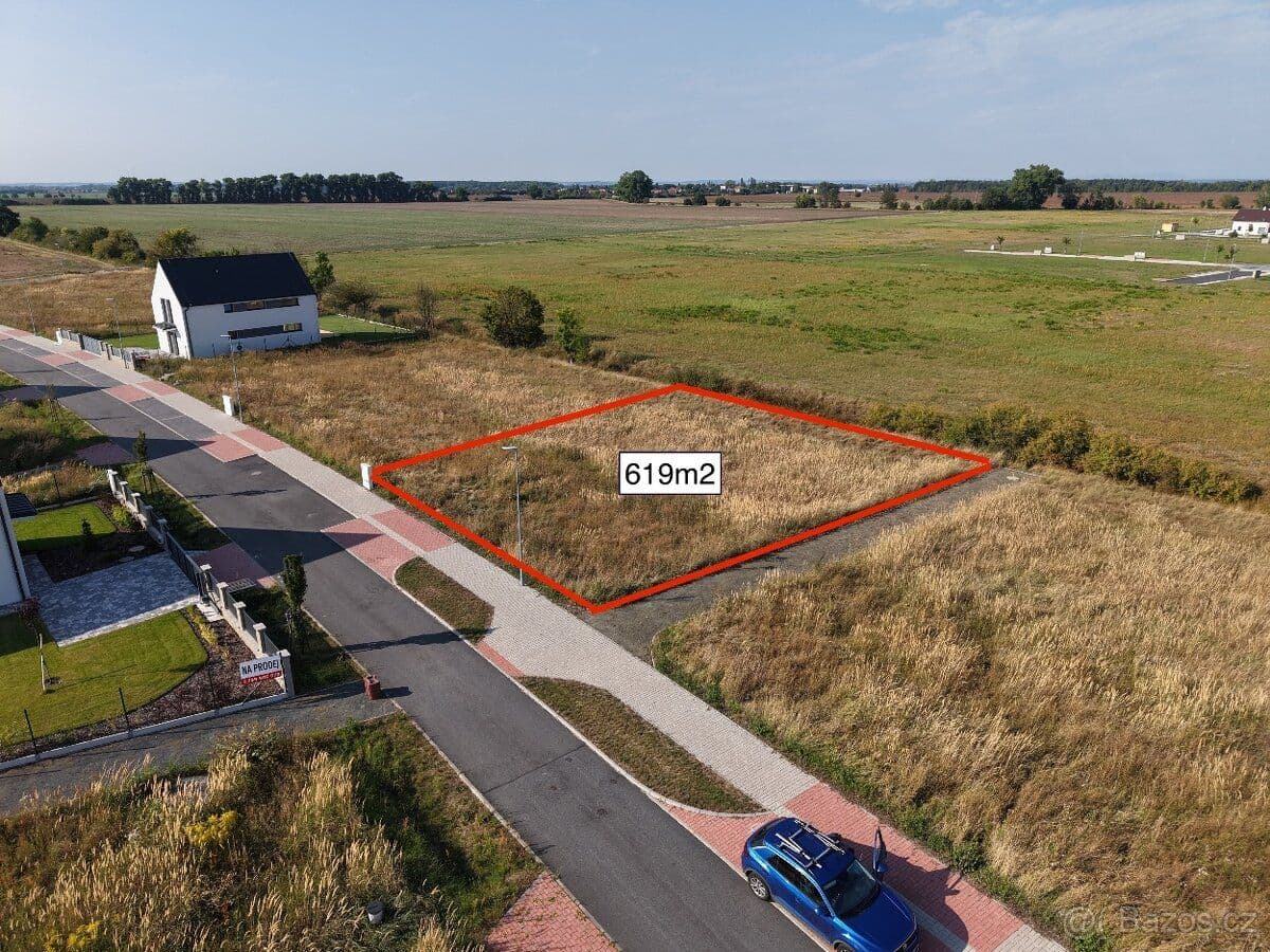 Pozemek Poděbrady Slunný stavební pozemek 619m2 na okraji Poděbrad - Nymburk | Bazoš.cz Pozemek Poděbrady Slunný stavební pozemek 619m2 na okraji Poděbrad - Nymburk | Bazoš.cz