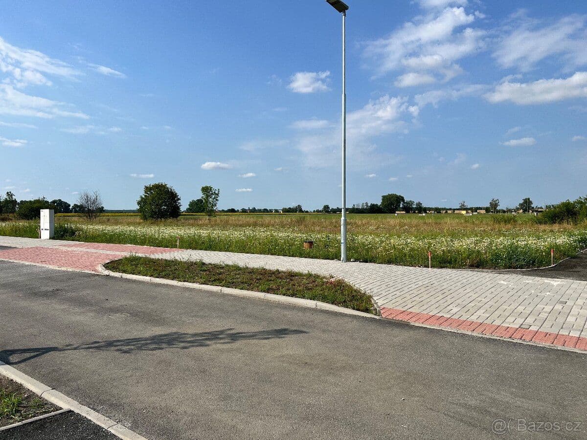 Pozemek Poděbrady Slunný stavební pozemek 619m2 na okraji Poděbrad - Nymburk | Bazoš.cz Pozemek Poděbrady Slunný stavební pozemek 619m2 na okraji Poděbrad - Nymburk | Bazoš.cz