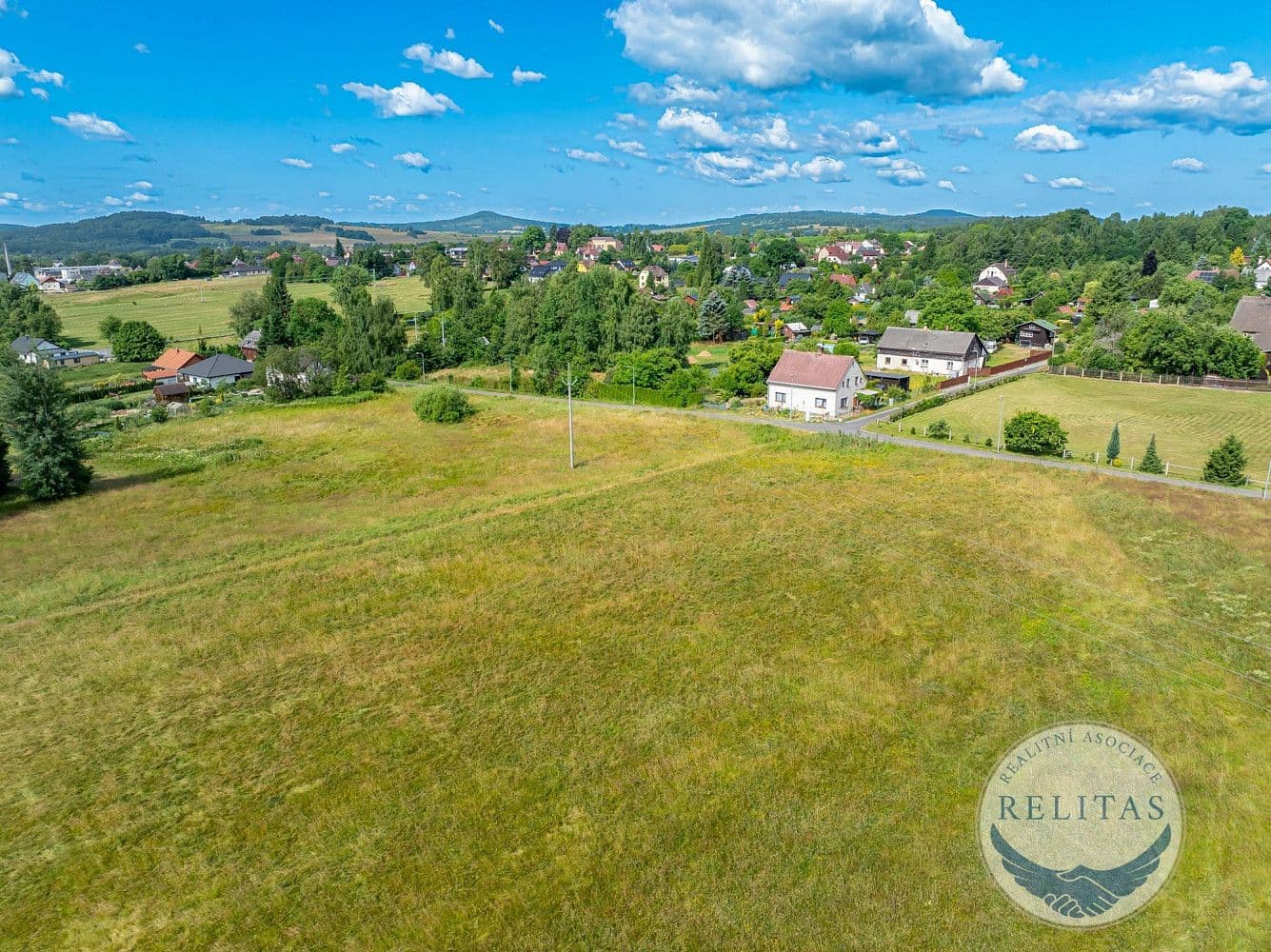 Pozemek Prodej stavebního pozemku 1 986 m² Pozemek Prodej stavebního pozemku 1 986 m²