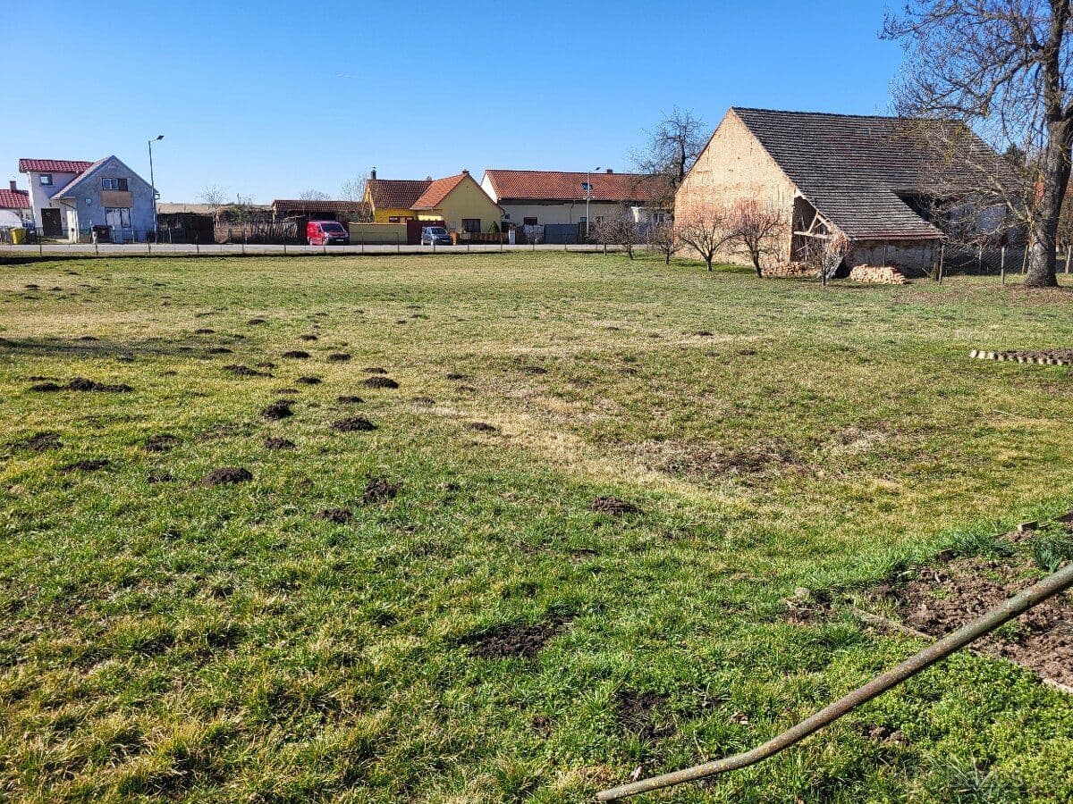 Pozemek Prodej stavebního pozemku 2100 m2, Vesce u Morav. Budějovic - Třebíč | Bazoš.cz Pozemek Prodej stavebního pozemku 2100 m2, Vesce u Morav. Budějovic - Třebíč | Bazoš.cz