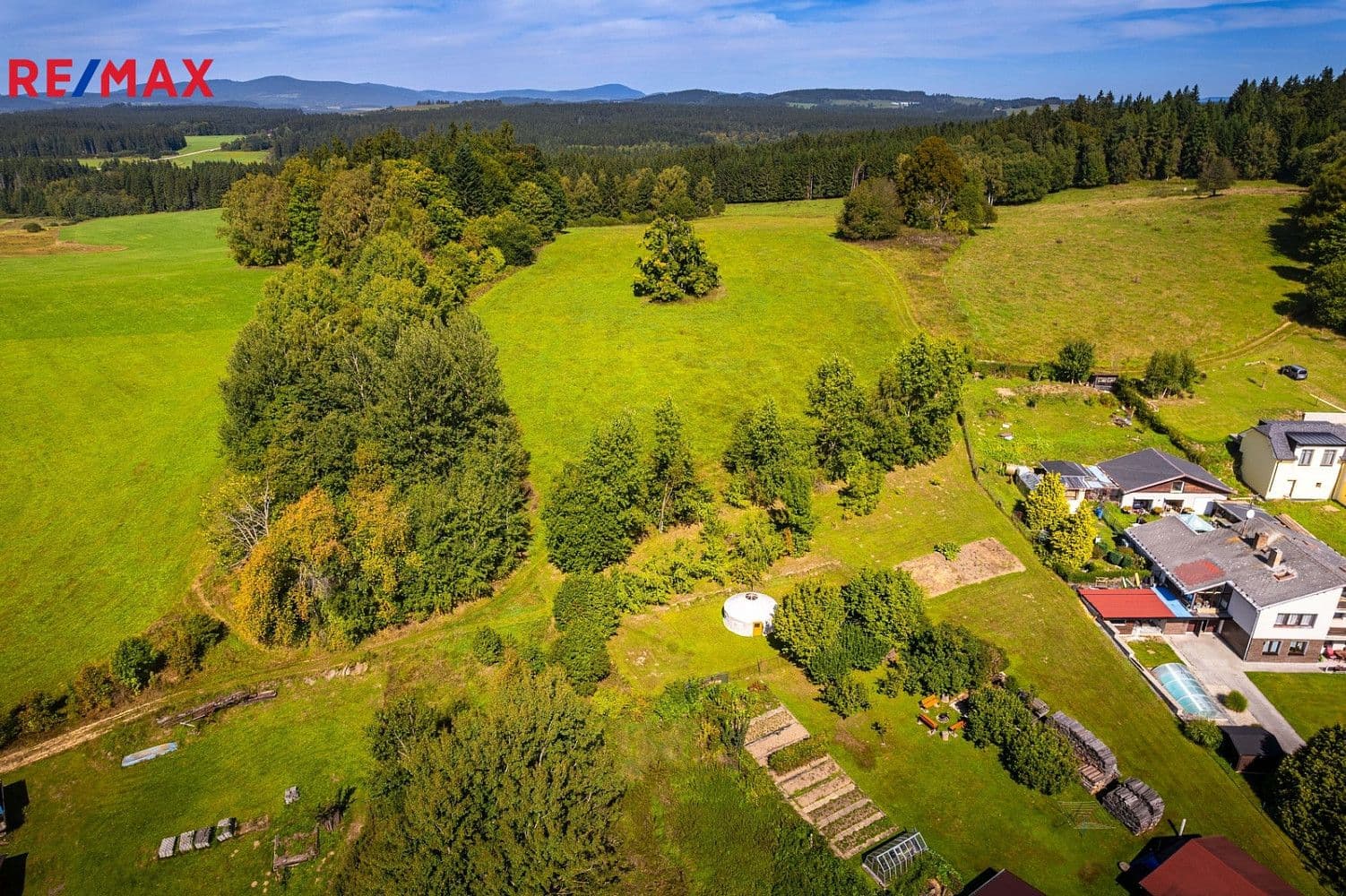 Pozemek Prodej stavebního pozemku 2 962 m² Pozemek Prodej stavebního pozemku 2 962 m²