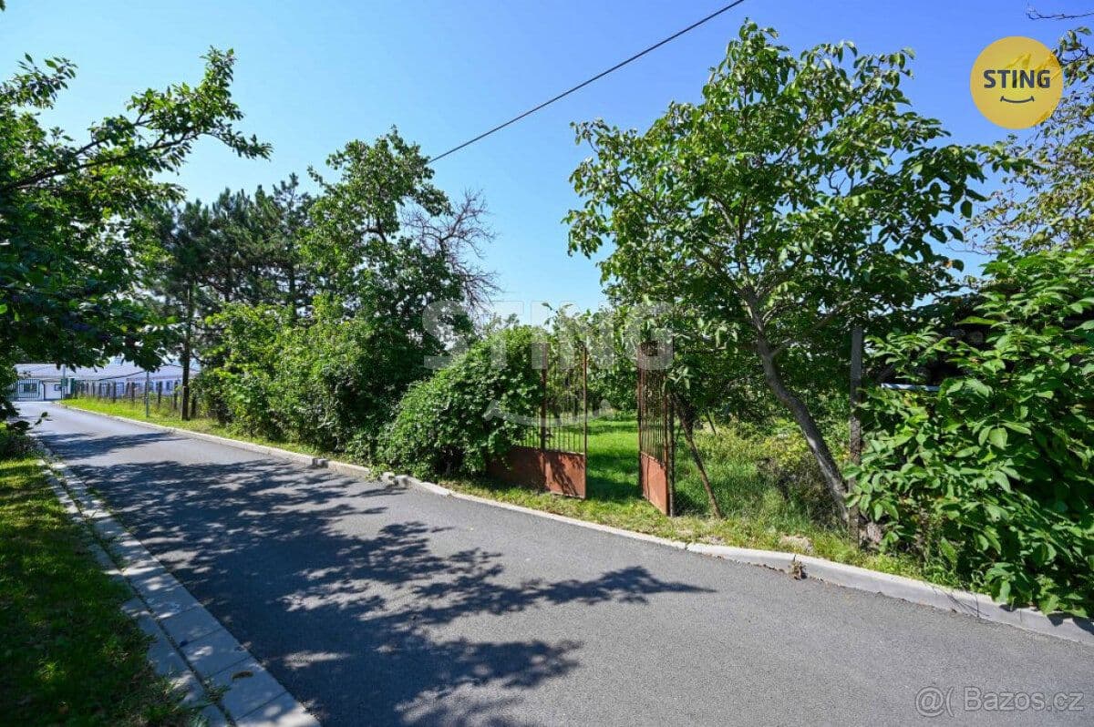 Pozemek Prodej stavebního pozemku 632m2, 133187 - Hodonín | Bazoš.cz Pozemek Prodej stavebního pozemku 632m2, 133187 - Hodonín | Bazoš.cz