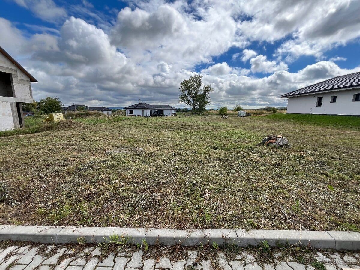 Pozemek Prodej stavebního pozemku o velikosti 898 m2 v obci Žáky - Kutná Hora | Bazoš.cz Pozemek Prodej stavebního pozemku o velikosti 898 m2 v obci Žáky - Kutná Hora | Bazoš.cz