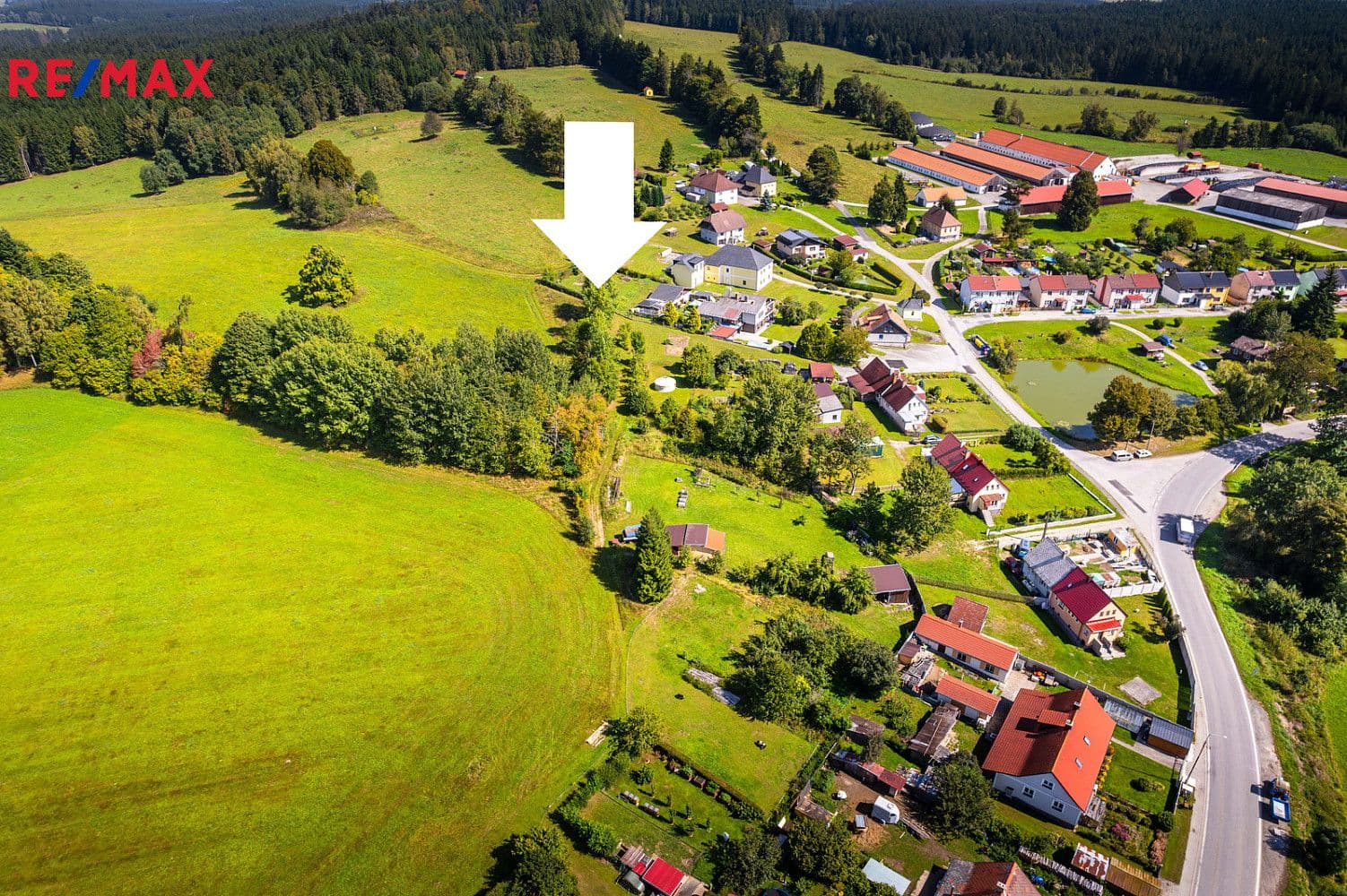 Pozemek Prodej stavebního pozemku 1 374 m² Pozemek Prodej stavebního pozemku 1 374 m²