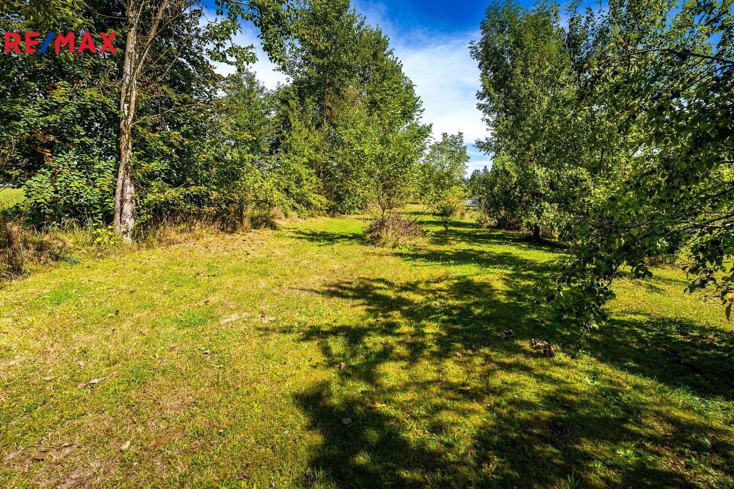 Pozemek Prodej stavebního pozemku 1 374 m² Pozemek Prodej stavebního pozemku 1 374 m²