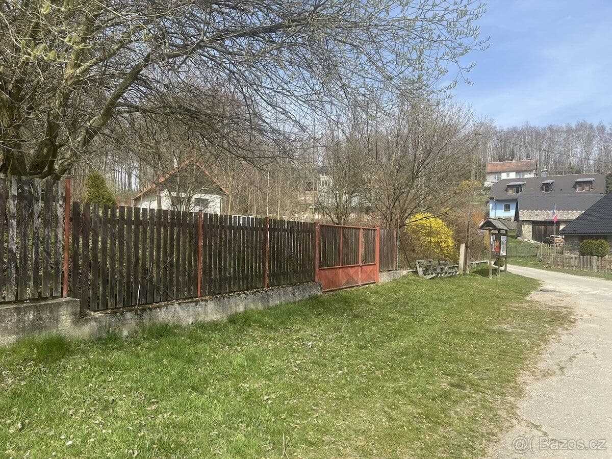 Pozemek Stavební pozemek v obci Pavlov u Herálce - Havlíčkův Brod | Bazoš.cz Pozemek Stavební pozemek v obci Pavlov u Herálce - Havlíčkův Brod | Bazoš.cz