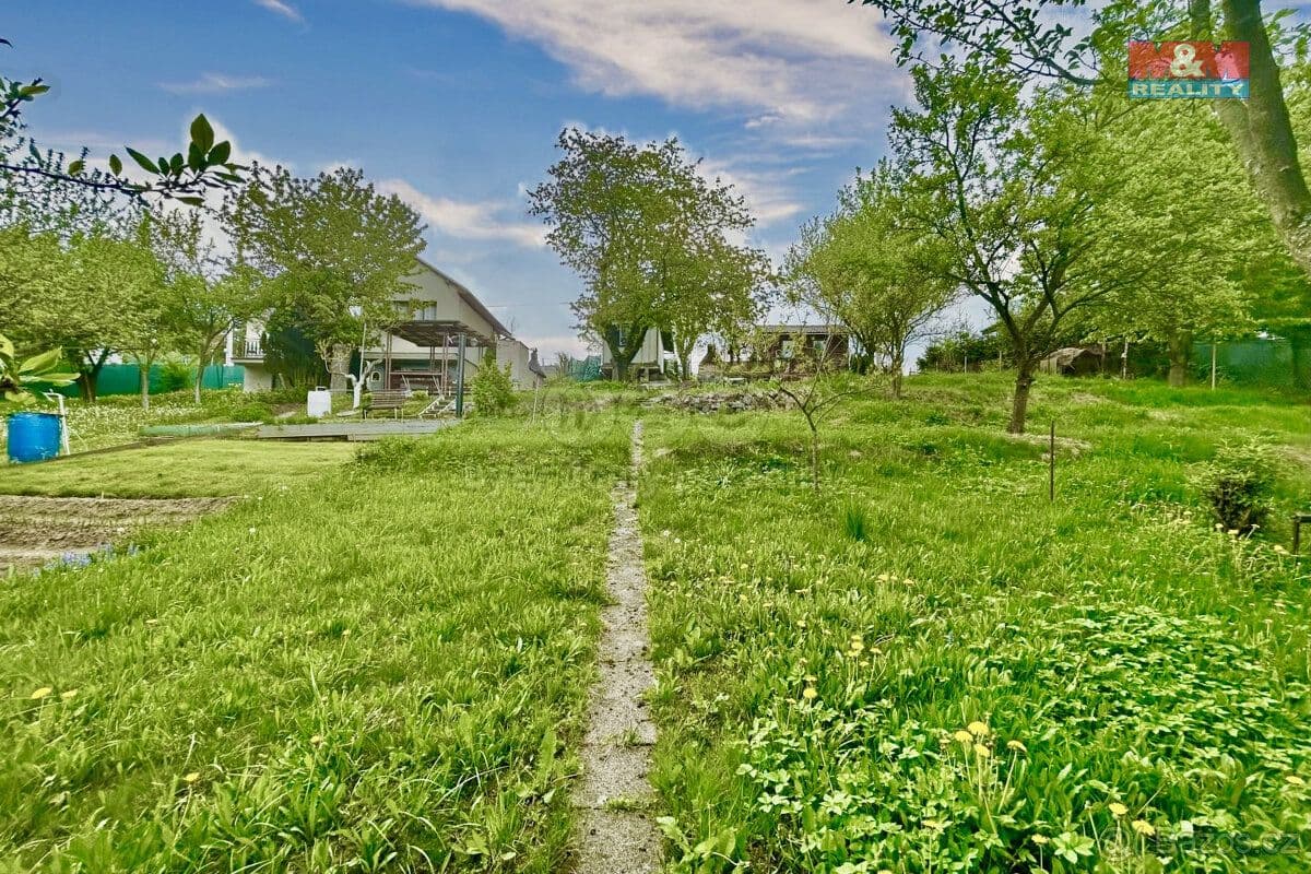 Pozemek Prodej pozemku k bydlení, 801 m², Uherský Brod - Uherské Hradiště | Bazoš.cz Pozemek Prodej pozemku k bydlení, 801 m², Uherský Brod - Uherské Hradiště | Bazoš.cz